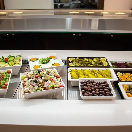 Отель Europe 3*